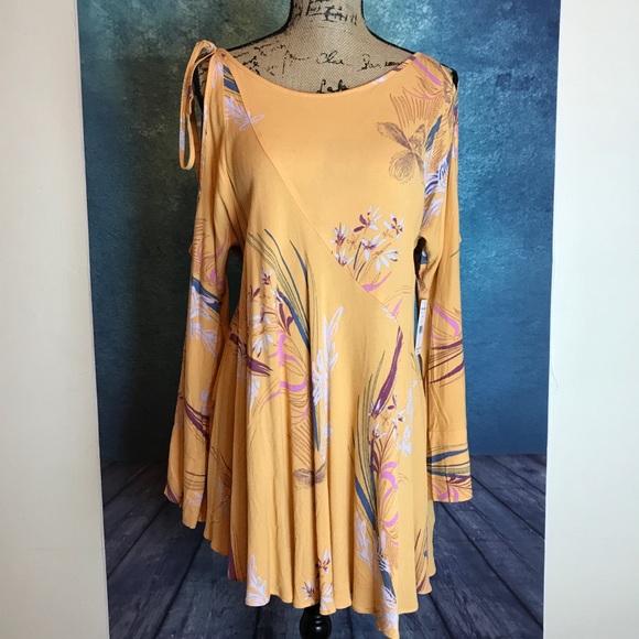 Free people floral patterned pink dress with orange tie details s (one tie missing)